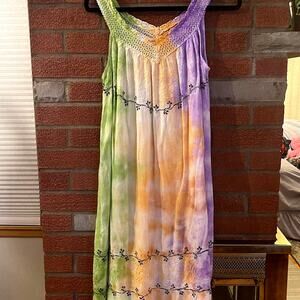 Hippie Dress Floral Design, One Size Fits All, Krinkle Design on Neckline